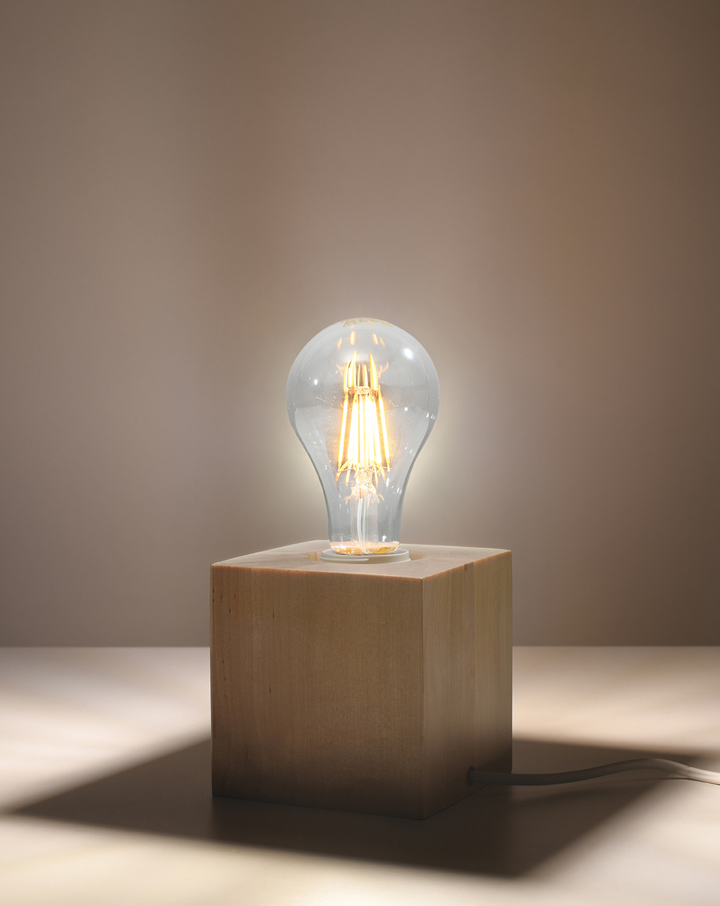 Lampă de birou ARIZ lemn natural + 1x bec LED E27 3000K cald 7.5W 620lm