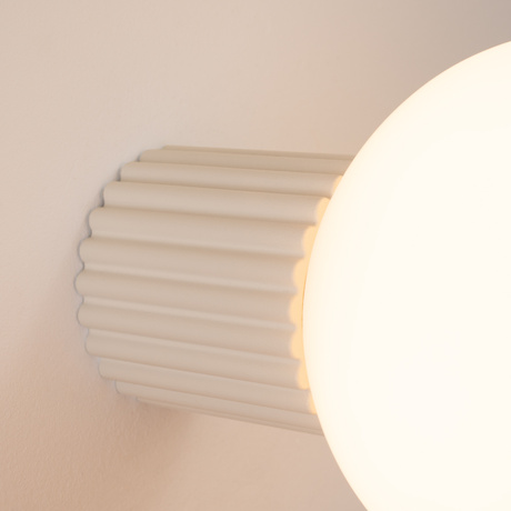 Aplica de perete HALO bej IP44