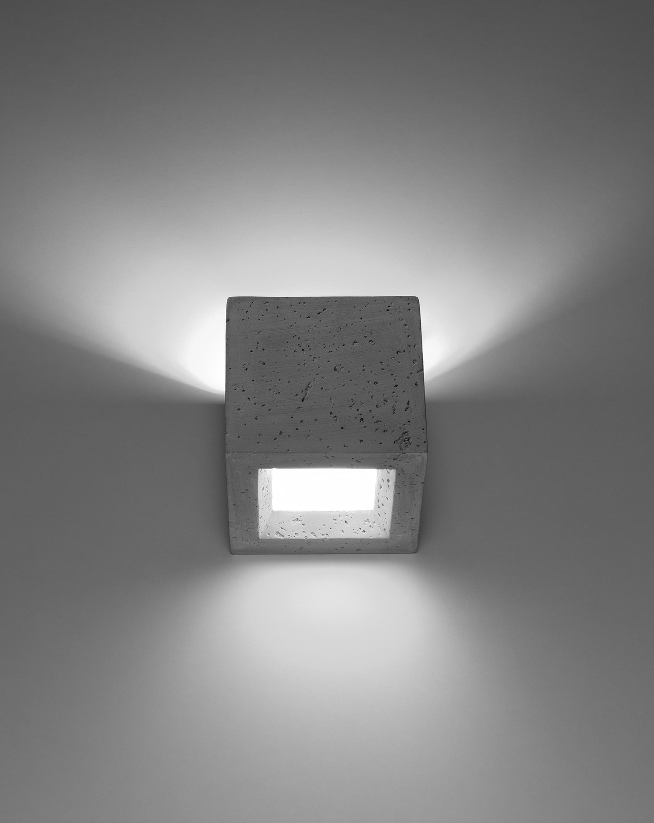 LEO lampă de perete din beton + 1x bec LED E27 4000K rece 7,5W 650lm